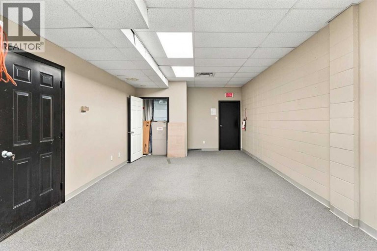 Bay 2, 2616 16 Street NE, Calgary, Alberta, T2E7J8