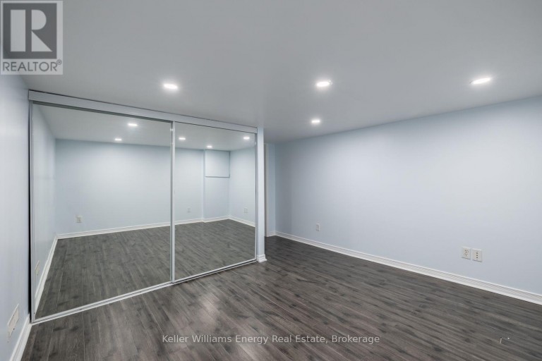 LOWER - 566 DEAN AVENUE, Oshawa (Donevan), Ontario, L1H3J8