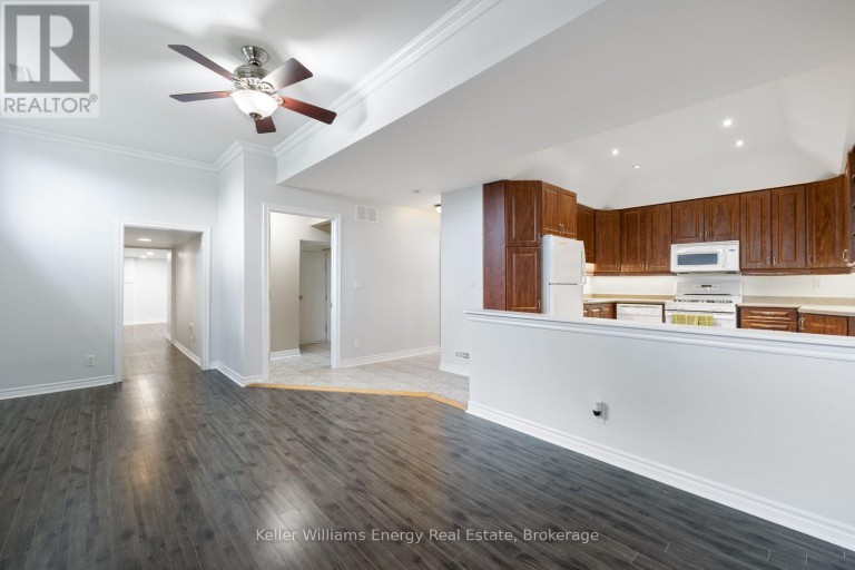 LOWER - 566 DEAN AVENUE, Oshawa (Donevan), Ontario, L1H3J8