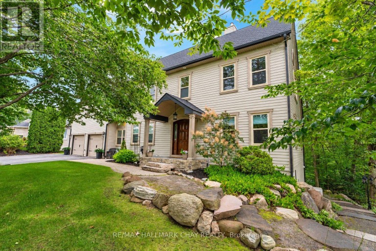 9 BRIDLE PATH, Oro-Medonte (Horseshoe Valley), Ontario, L0L2L0