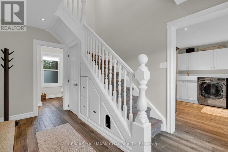 9 BRIDLE PATH, Oro-Medonte (Horseshoe Valley), Ontario, L0L2L0