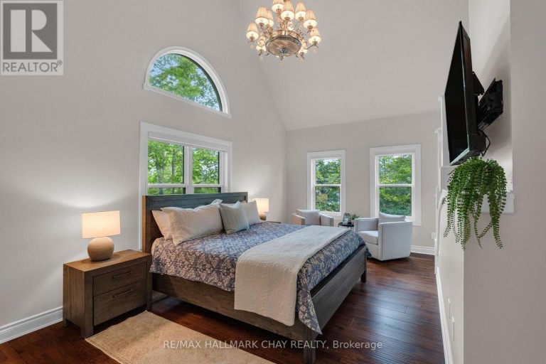 9 BRIDLE PATH, Oro-Medonte (Horseshoe Valley), Ontario, L0L2L0