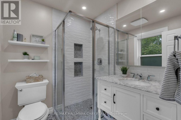 9 BRIDLE PATH, Oro-Medonte (Horseshoe Valley), Ontario, L0L2L0
