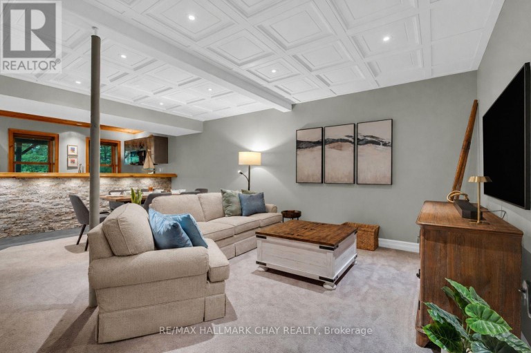 9 BRIDLE PATH, Oro-Medonte (Horseshoe Valley), Ontario, L0L2L0