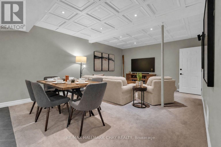 9 BRIDLE PATH, Oro-Medonte (Horseshoe Valley), Ontario, L0L2L0