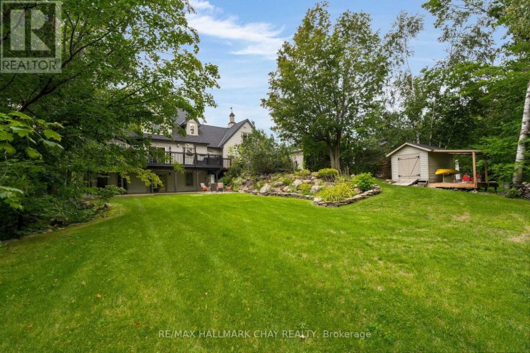9 BRIDLE PATH, Oro-Medonte (Horseshoe Valley), Ontario, L0L2L0
