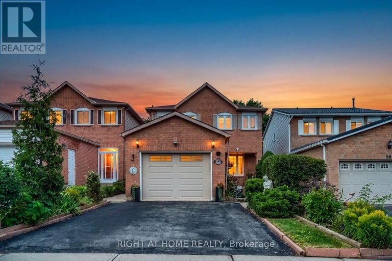 54 NIAGARA PLACE, Brampton (Westgate), Ontario, L6S4Y8