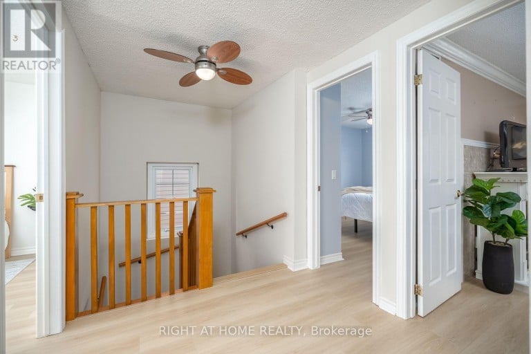 54 NIAGARA PLACE, Brampton (Westgate), Ontario, L6S4Y8