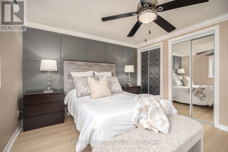 54 NIAGARA PLACE, Brampton (Westgate), Ontario, L6S4Y8