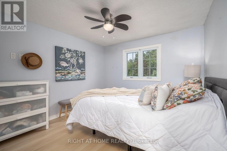 54 NIAGARA PLACE, Brampton (Westgate), Ontario, L6S4Y8