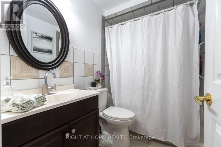 54 NIAGARA PLACE, Brampton (Westgate), Ontario, L6S4Y8