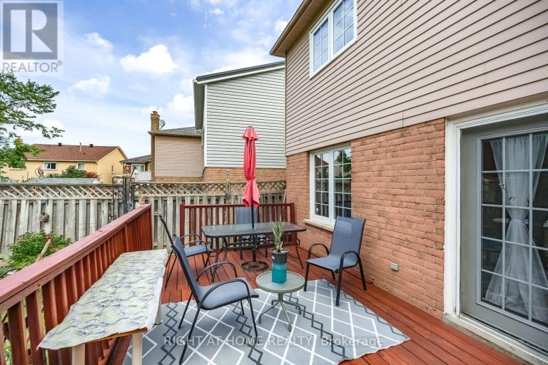 54 NIAGARA PLACE, Brampton (Westgate), Ontario, L6S4Y8