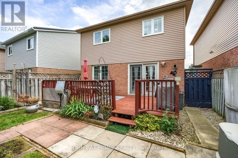 54 NIAGARA PLACE, Brampton (Westgate), Ontario, L6S4Y8