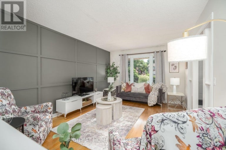 54 NIAGARA PLACE, Brampton (Westgate), Ontario, L6S4Y8