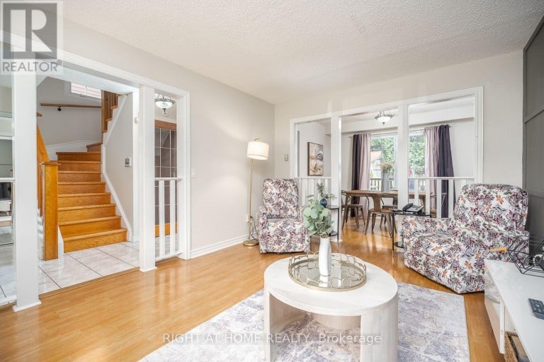 54 NIAGARA PLACE, Brampton (Westgate), Ontario, L6S4Y8