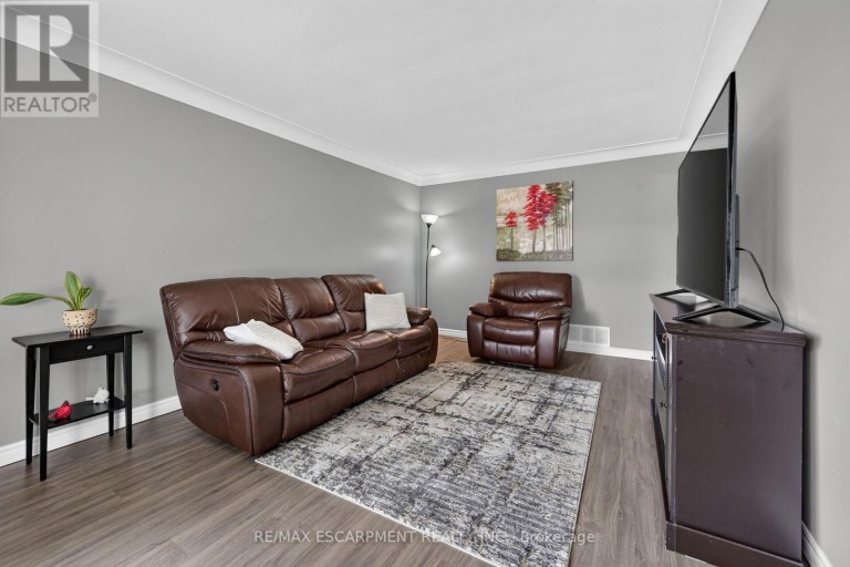 93 NUGENT DRIVE, Hamilton (Kentley), Ontario, L8H2N1