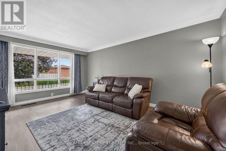 93 NUGENT DRIVE, Hamilton (Kentley), Ontario, L8H2N1