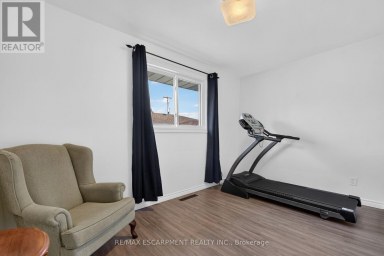 93 NUGENT DRIVE Hamilton (Kentley) Ontario photo 14