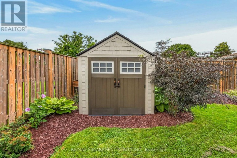 93 NUGENT DRIVE, Hamilton (Kentley), Ontario, L8H2N1