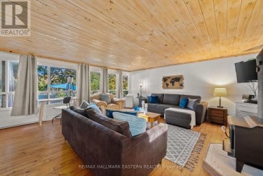 2335 LAKESIDE ROAD Douro-Dummer Ontario photo 17