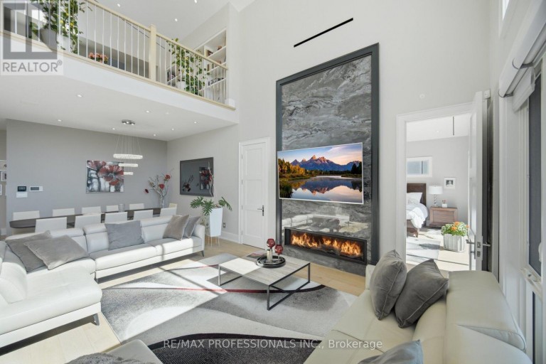 466 THE KINGSWAY, Toronto (Princess-Rosethorn), Ontario, M9A3W4