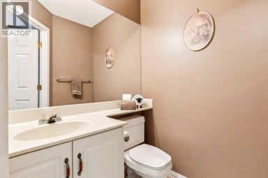 40 Country Hills Bay NW Calgary Alberta photo 26