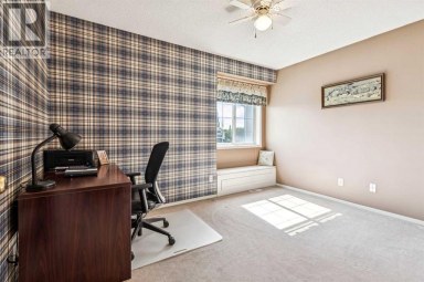 40 Country Hills Bay NW Calgary Alberta photo 32