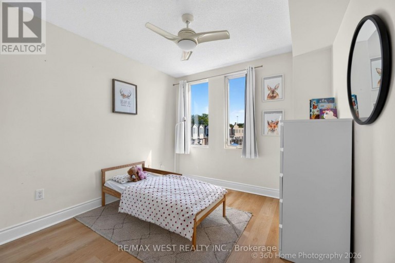 2020 - 125 GEORGE APPLETON WAY, Toronto (Downsview-Roding-CFB), Ontario, M3M0A2