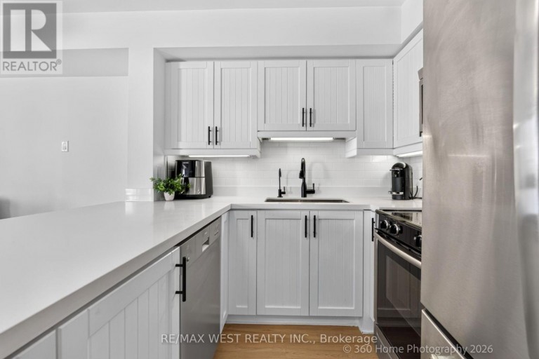 2020 - 125 GEORGE APPLETON WAY, Toronto (Downsview-Roding-CFB), Ontario, M3M0A2