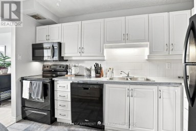 506 - 640 WEST STREET Brantford Ontario photo 17