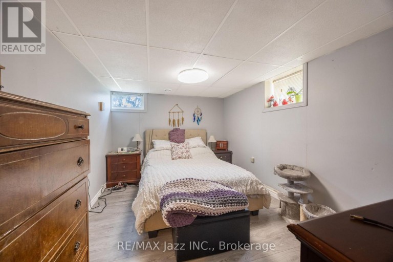 62 CROSSLEY DRIVE, Port Hope, Ontario, L1A3T5