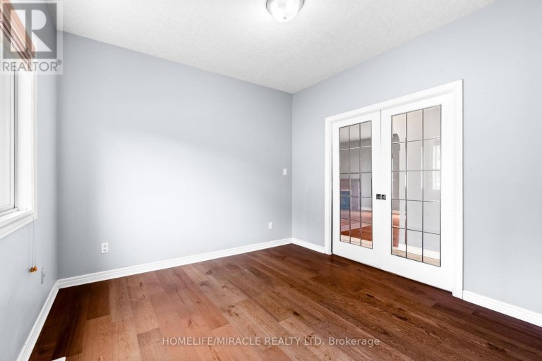 4 CLAIRFIELDS DRIVE W, Guelph (Clairfields/Hanlon Business Park), Ontario, N1G5H5
