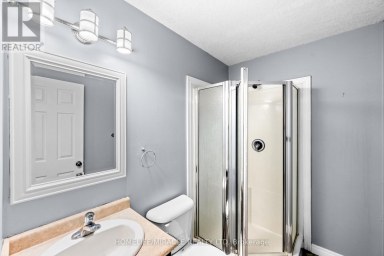 4 CLAIRFIELDS DRIVE W Guelph (Clairfields/Hanlon Business Park) Ontario photo 23