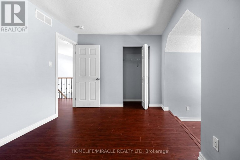 4 CLAIRFIELDS DRIVE W, Guelph (Clairfields/Hanlon Business Park), Ontario, N1G5H5
