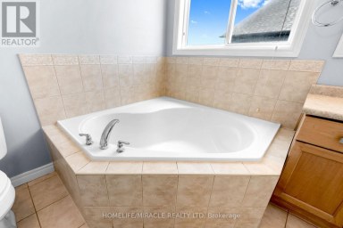 4 CLAIRFIELDS DRIVE W Guelph (Clairfields/Hanlon Business Park) Ontario photo 34