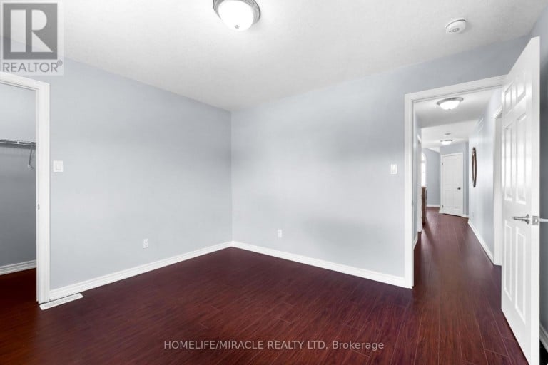 4 CLAIRFIELDS DRIVE W, Guelph (Clairfields/Hanlon Business Park), Ontario, N1G5H5