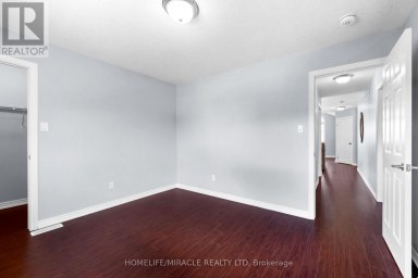 4 CLAIRFIELDS DRIVE W Guelph (Clairfields/Hanlon Business Park) Ontario photo 35