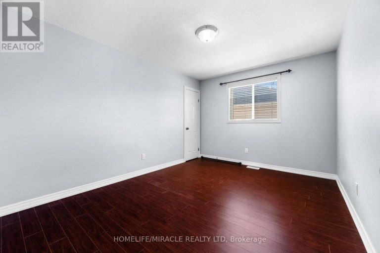 4 CLAIRFIELDS DRIVE W, Guelph (Clairfields/Hanlon Business Park), Ontario, N1G5H5