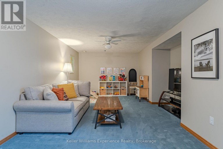 300 4TH AVENUE W, Owen Sound, Ontario, N4K4V2