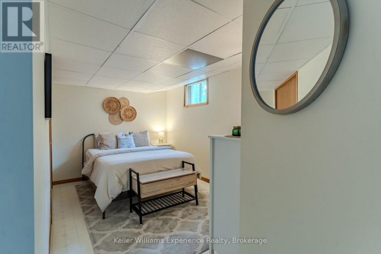 300 4TH AVENUE W, Owen Sound, Ontario, N4K4V2