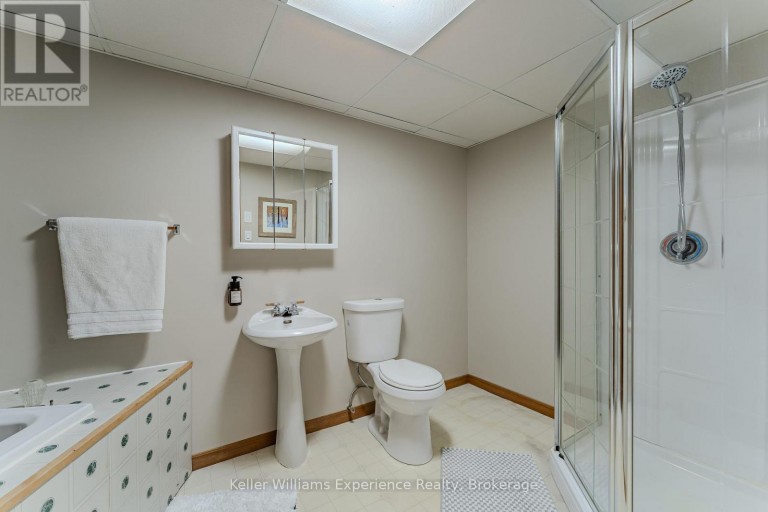 300 4TH AVENUE W, Owen Sound, Ontario, N4K4V2