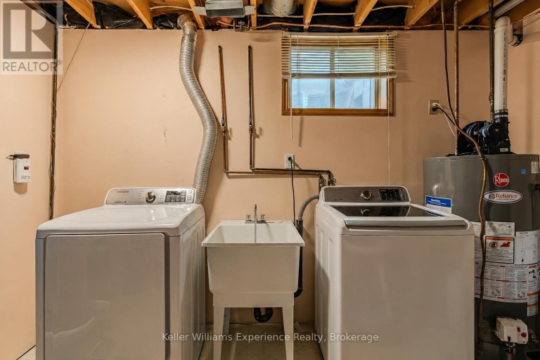 300 4TH AVENUE W, Owen Sound, Ontario, N4K4V2