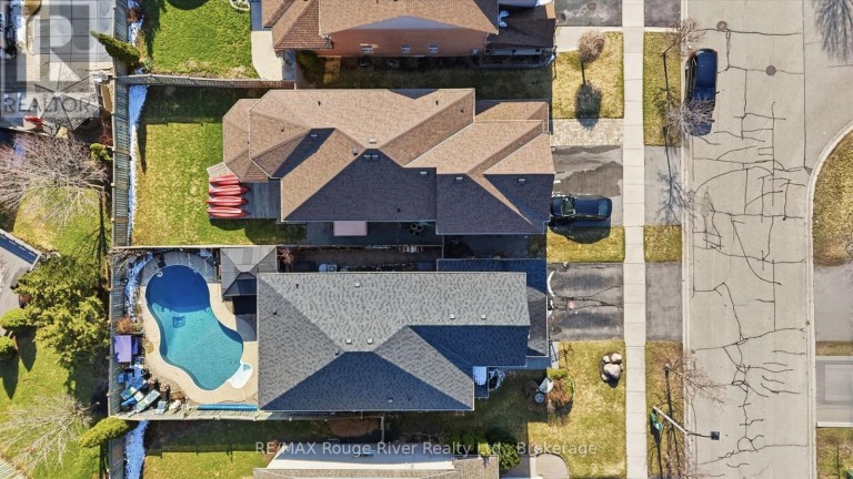5 IBERVILLE ROAD, Whitby (Brooklin), Ontario, L1M1H5