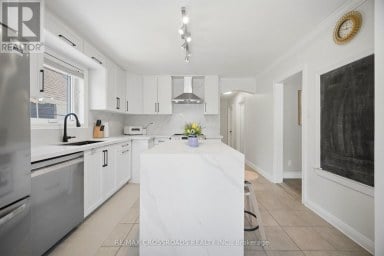18 ADANAC DRIVE Toronto (Cliffcrest) Ontario photo 19