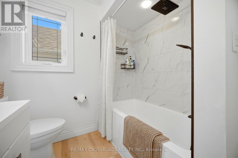 18 ADANAC DRIVE, Toronto (Cliffcrest), Ontario, M1M2E4