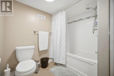 18 ADANAC DRIVE Toronto (Cliffcrest) Ontario photo 41