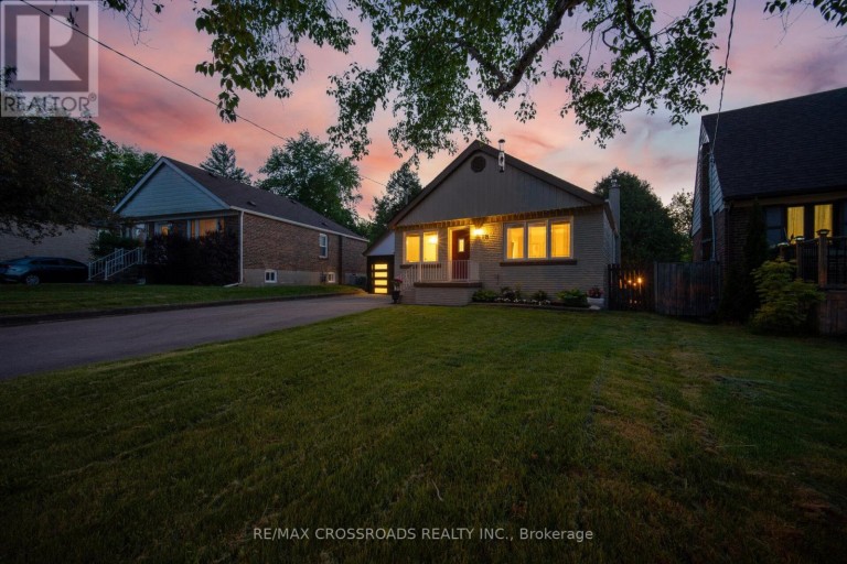 18 ADANAC DRIVE, Toronto (Cliffcrest), Ontario, M1M2E4