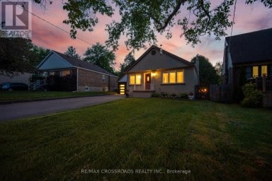 18 ADANAC DRIVE Toronto (Cliffcrest) Ontario photo 9
