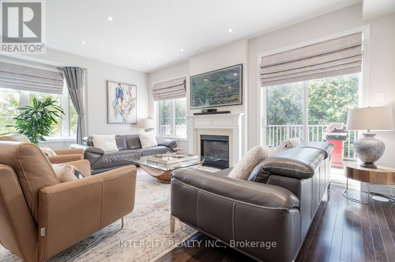 116 - 1331 MAJOR MACKENZIE DRIVE W, Vaughan (Patterson), Ontario, L6A4W4