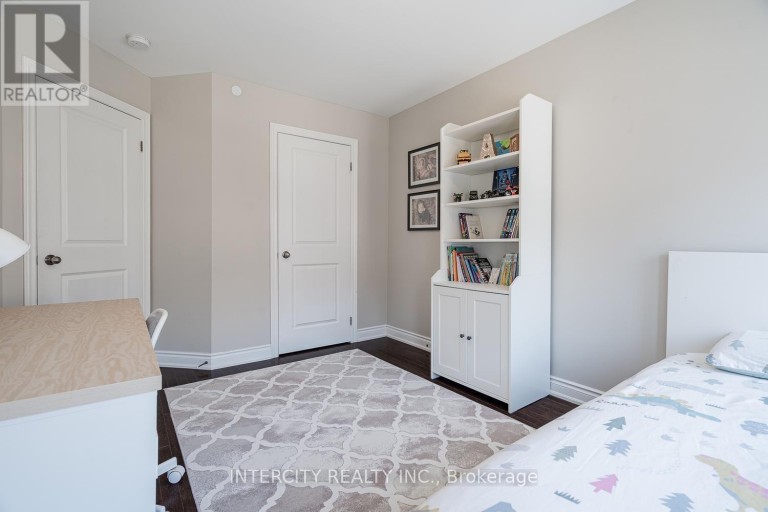 116 - 1331 MAJOR MACKENZIE DRIVE W, Vaughan (Patterson), Ontario, L6A4W4